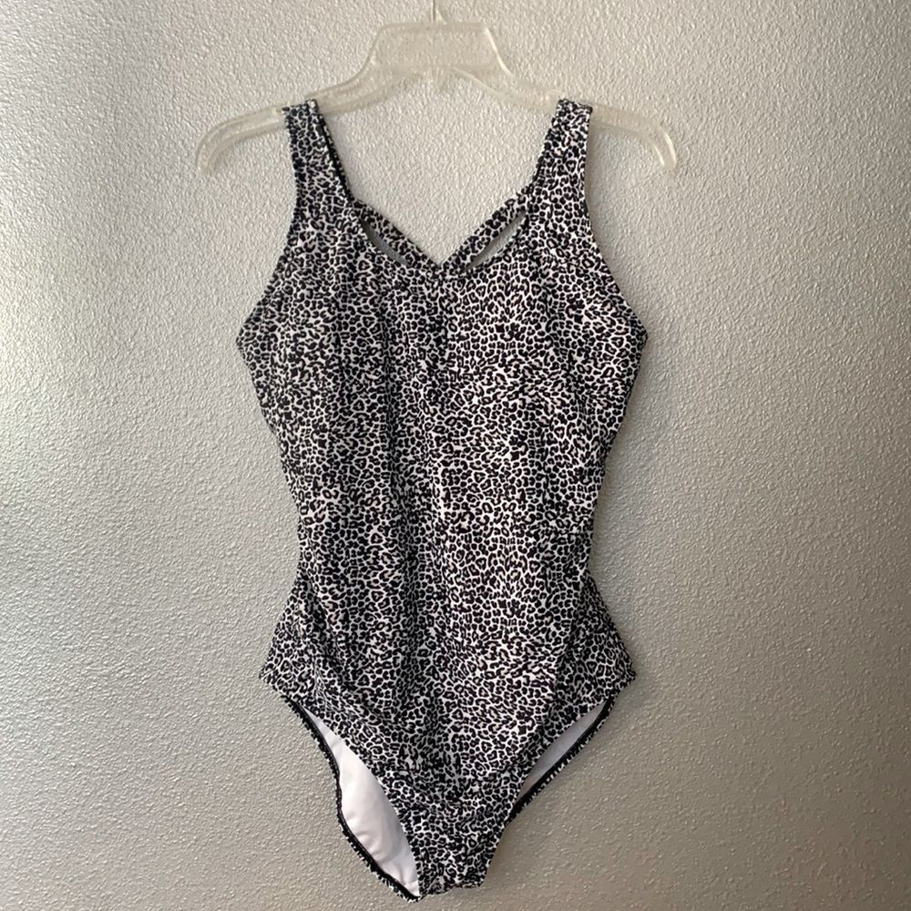 EXLURA one piece Swimsuit leopard print Crisscross back lined removable pad